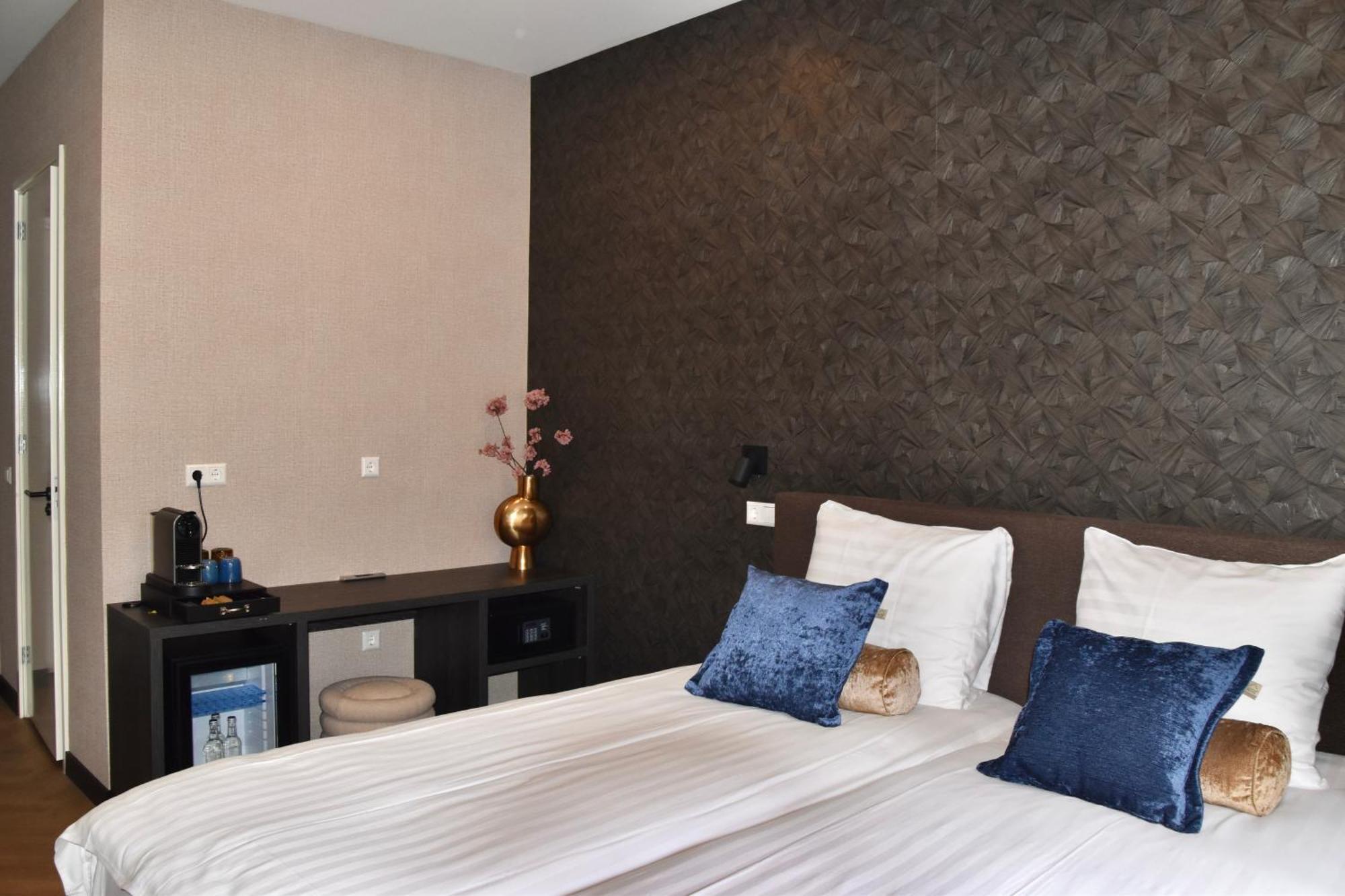 Hotel Twenty-Three Amsterdam Airport Hoofddorp Bagian luar foto