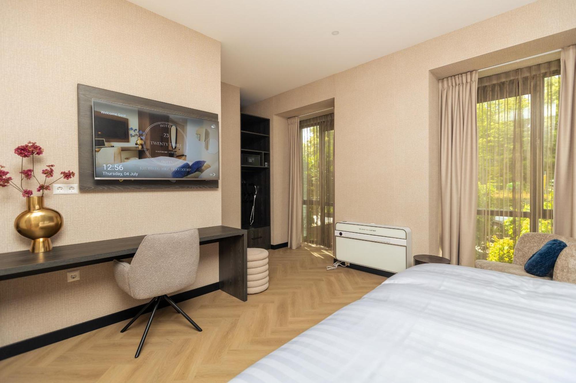 Hotel Twenty-Three Amsterdam Airport Hoofddorp Bagian luar foto