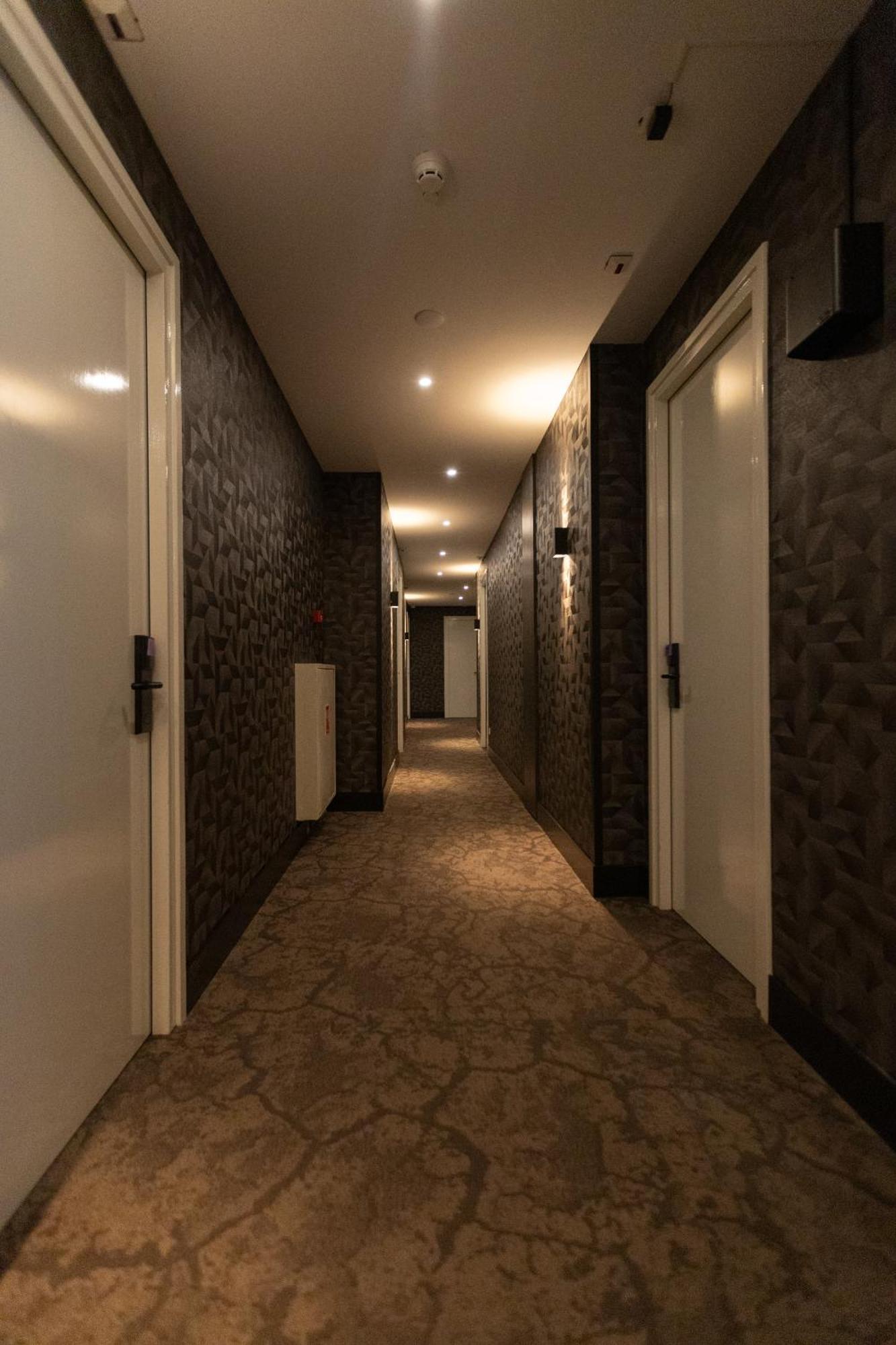 Hotel Twenty-Three Amsterdam Airport Hoofddorp Bagian luar foto