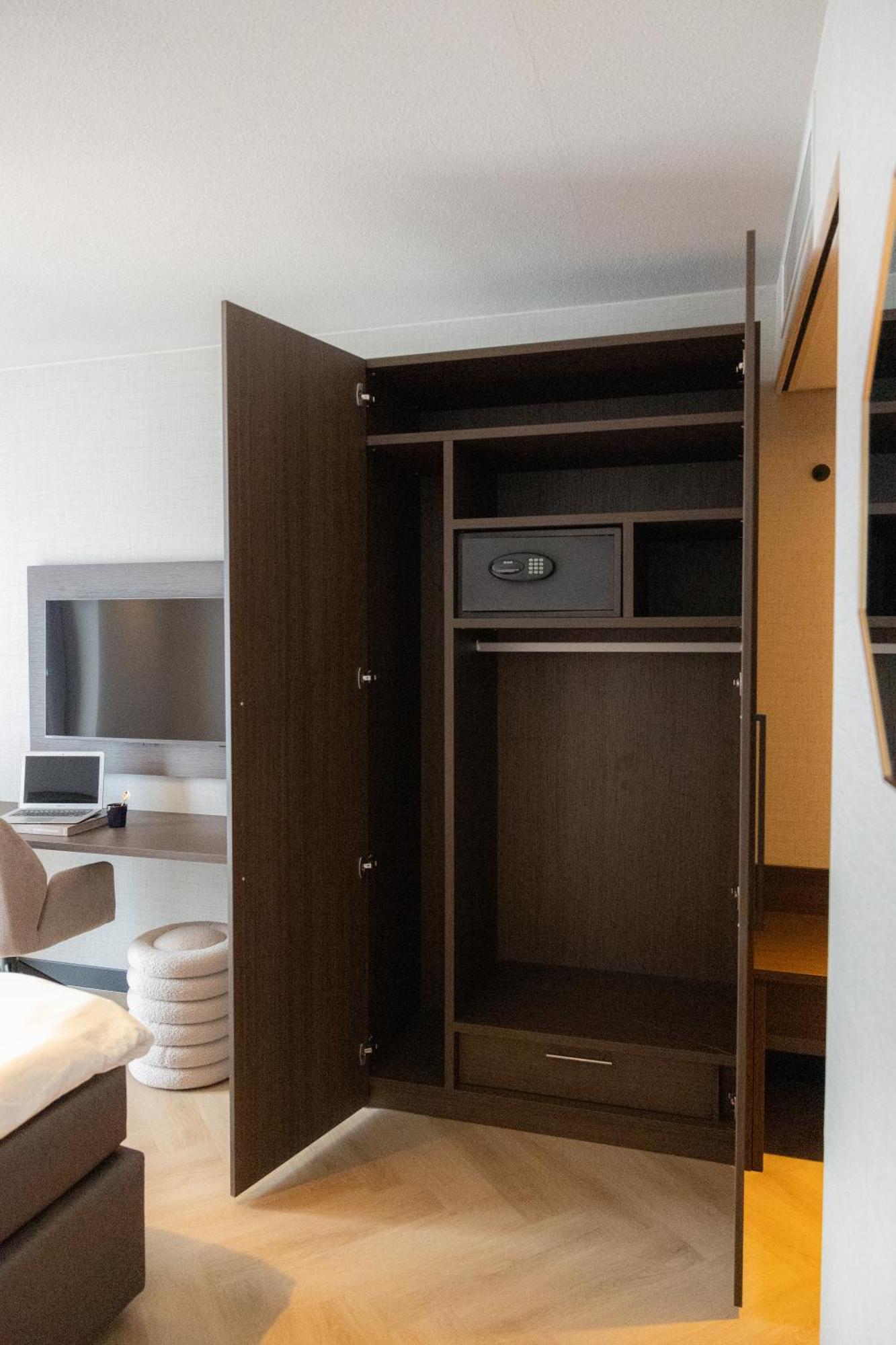 Hotel Twenty-Three Amsterdam Airport Hoofddorp Bagian luar foto